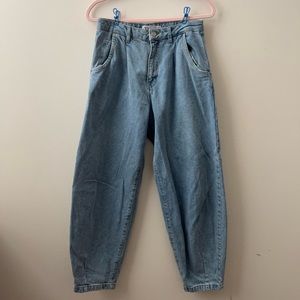 COPY - Zara Balloon style mid wash high rise jeans